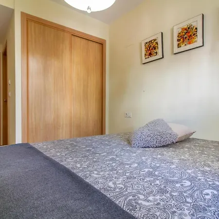 Апартаменты Cozy In With Wifi *