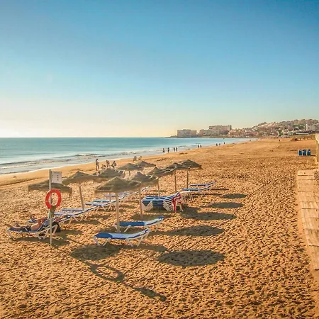 Апартаменты Cozy In With Wifi *